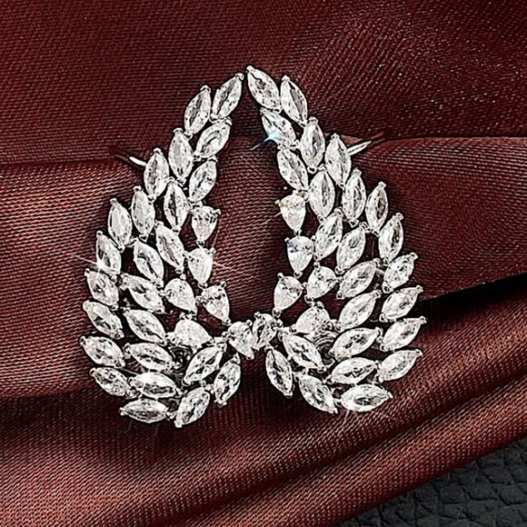 Silver Cubic Zircon Leaf Angel Wing Cuff Earrings - Picture 7 of 8